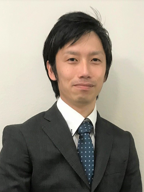 川井 英司
